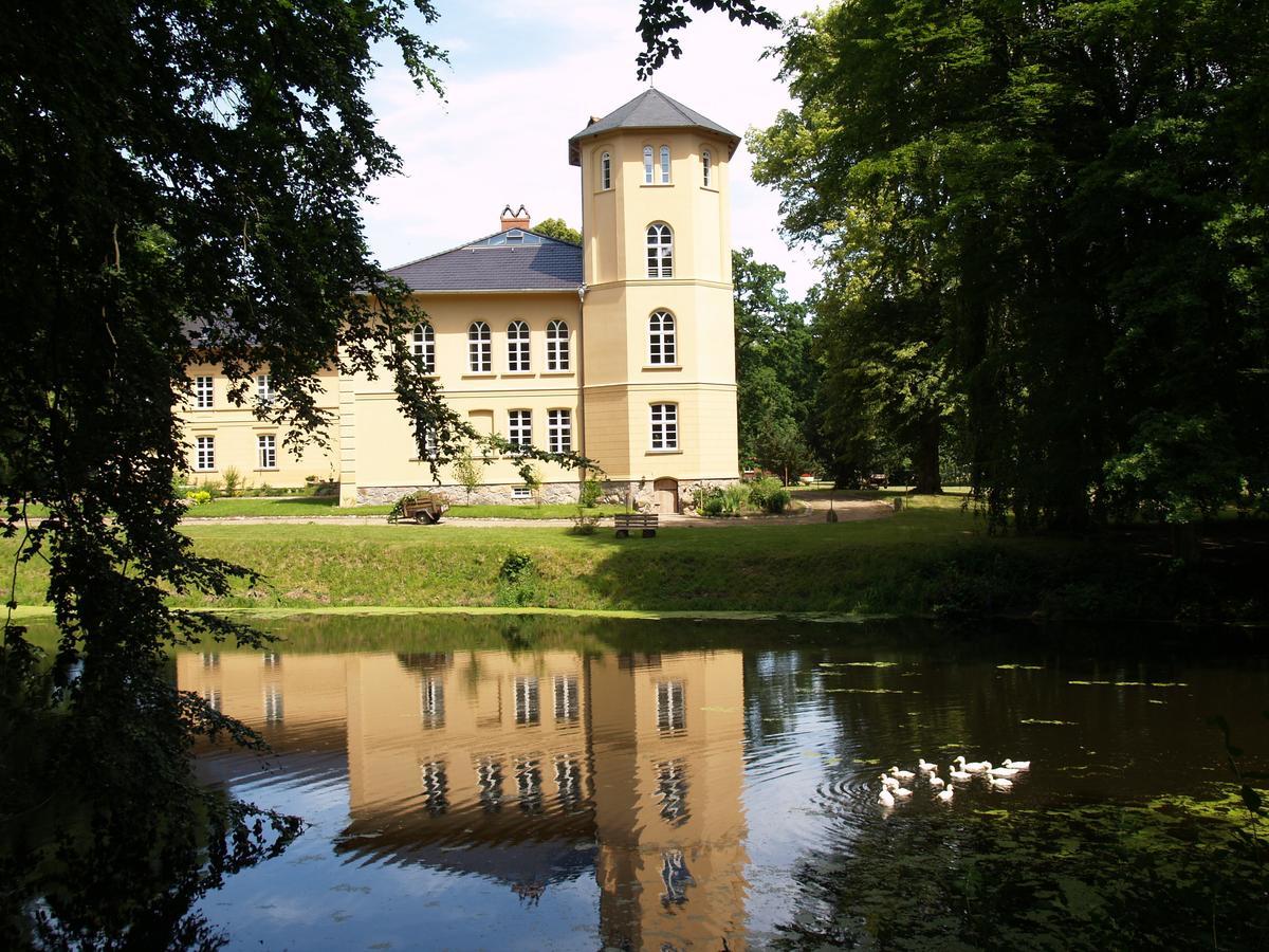 Landhaus Schloss Koelzow Kolzow エクステリア 写真