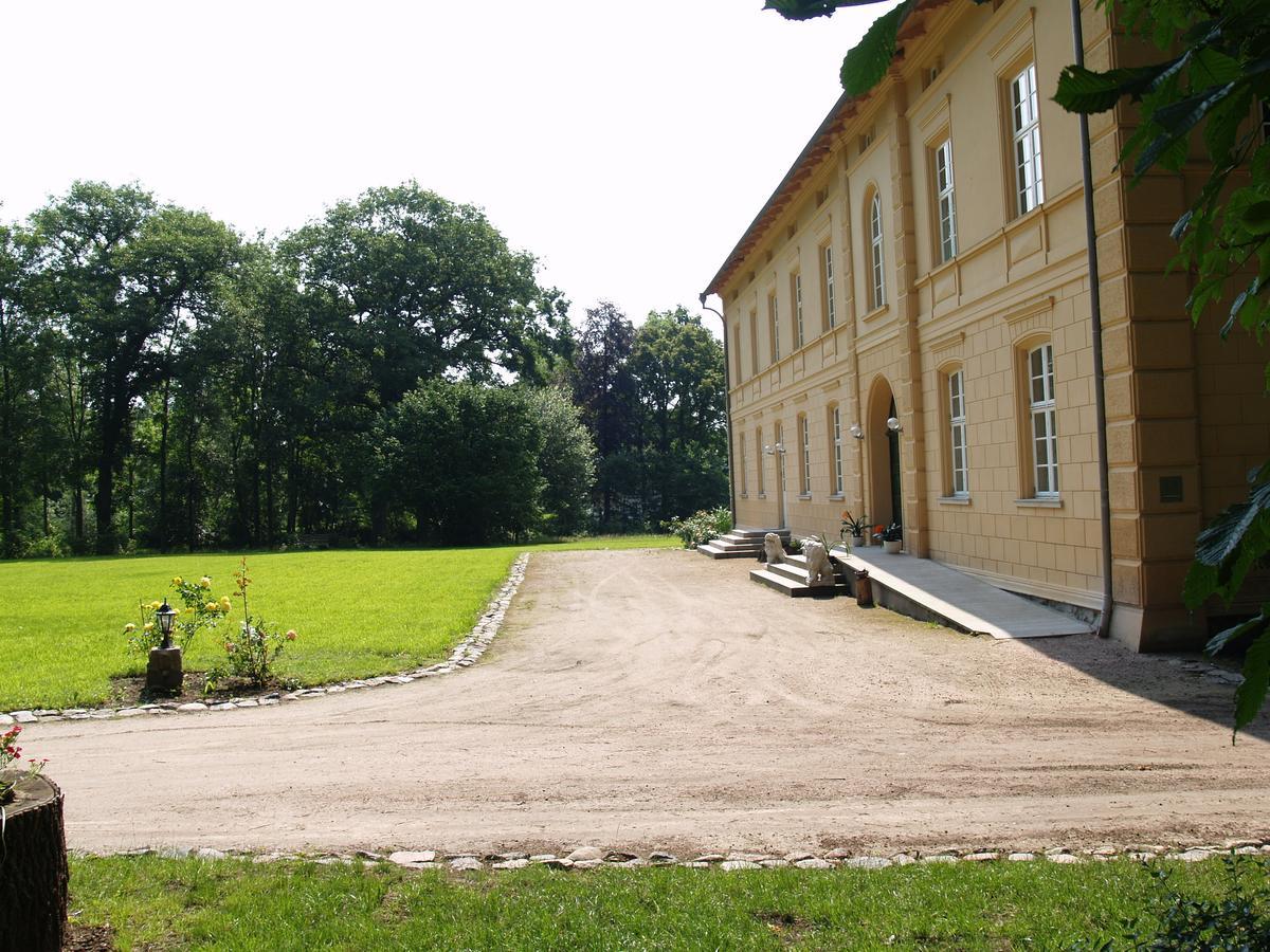 Landhaus Schloss Koelzow Kolzow エクステリア 写真