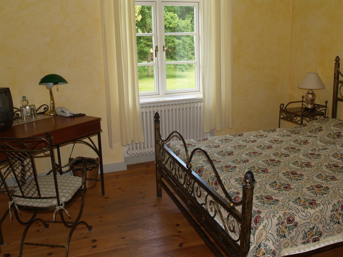 Landhaus Schloss Koelzow Kolzow エクステリア 写真
